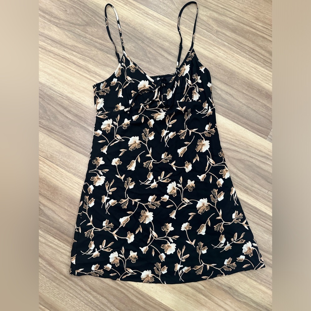 Gorgeous M Fredric floral dress - Picture 3 of 3